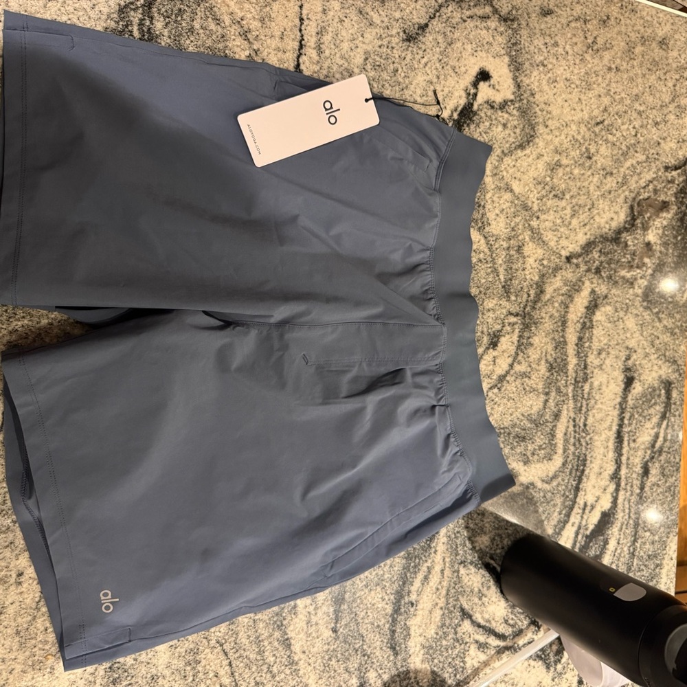 Alo Blue Athletic Shorts 7” inseam NWT